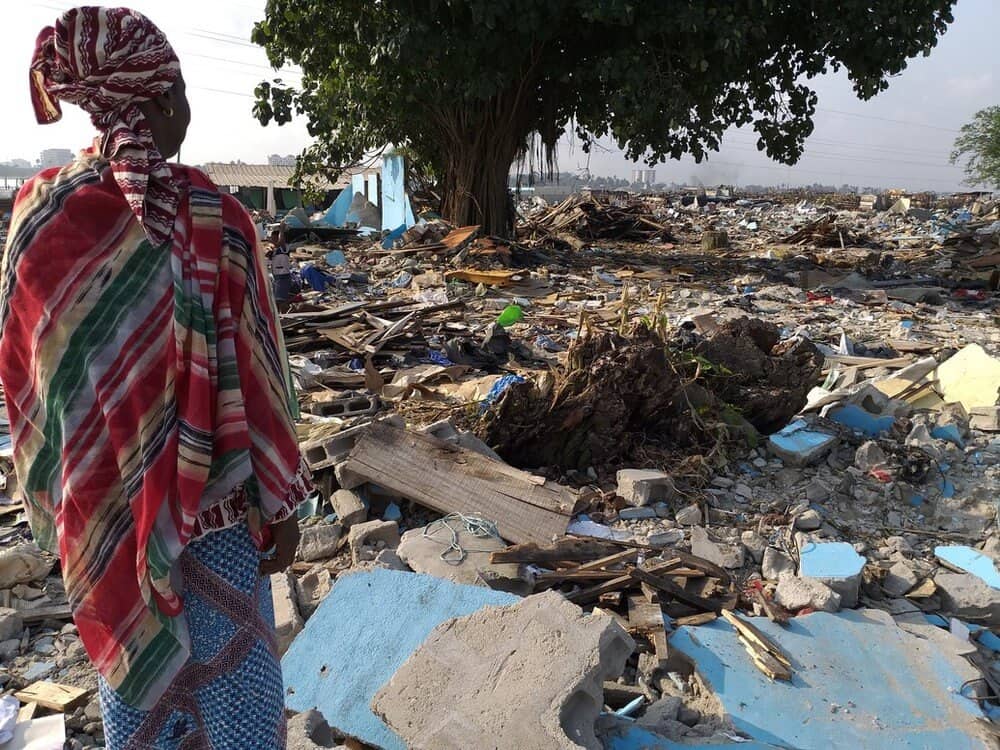 Desalojos forzosos en Costa de Marfil. El derecho a la vivienda es un derecho humano. Todas las personas tienen derecho a protección frente a los desalojos forzosos, el hostigamiento y otras amenazas